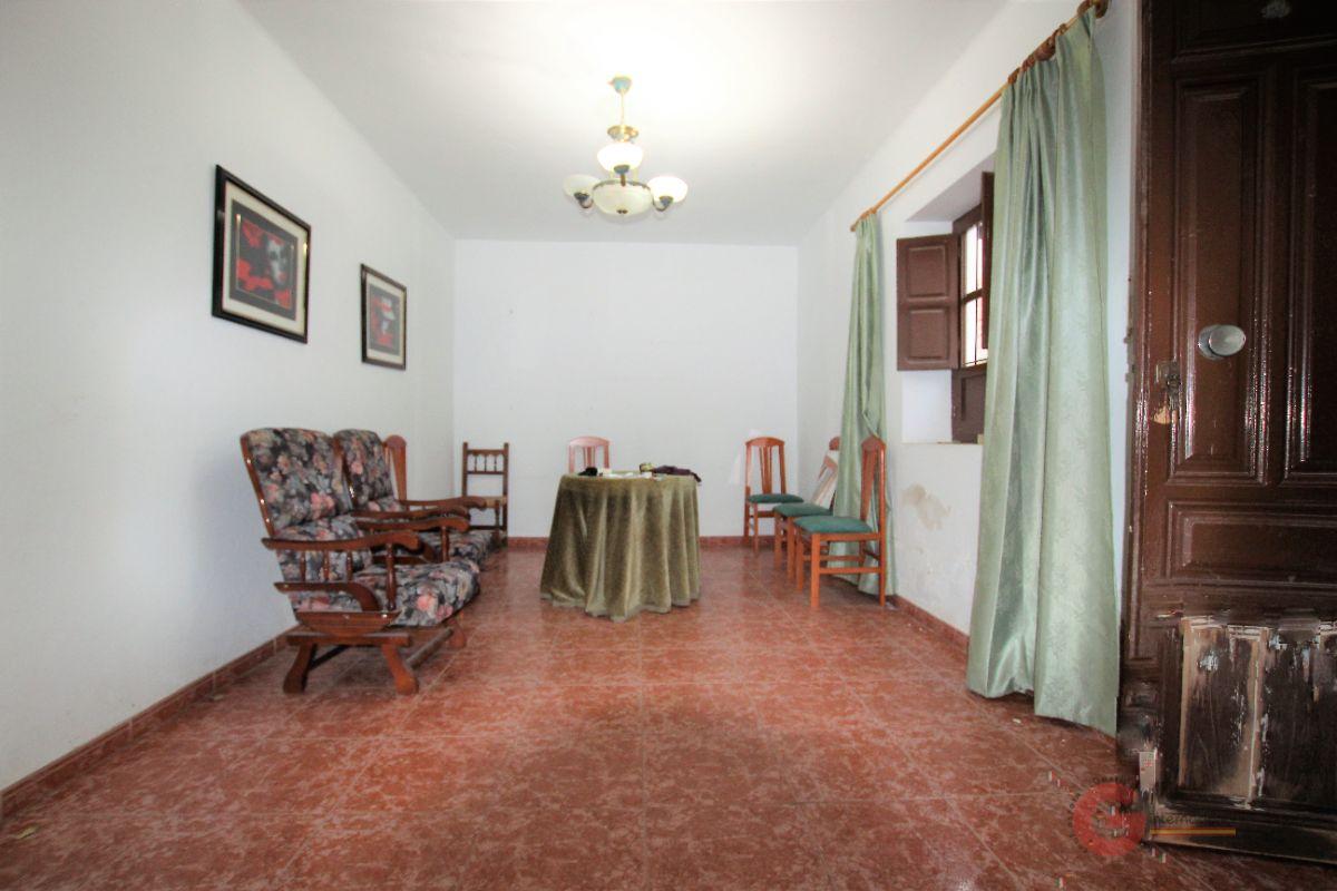 For sale of house in Vélez de Benaudalla