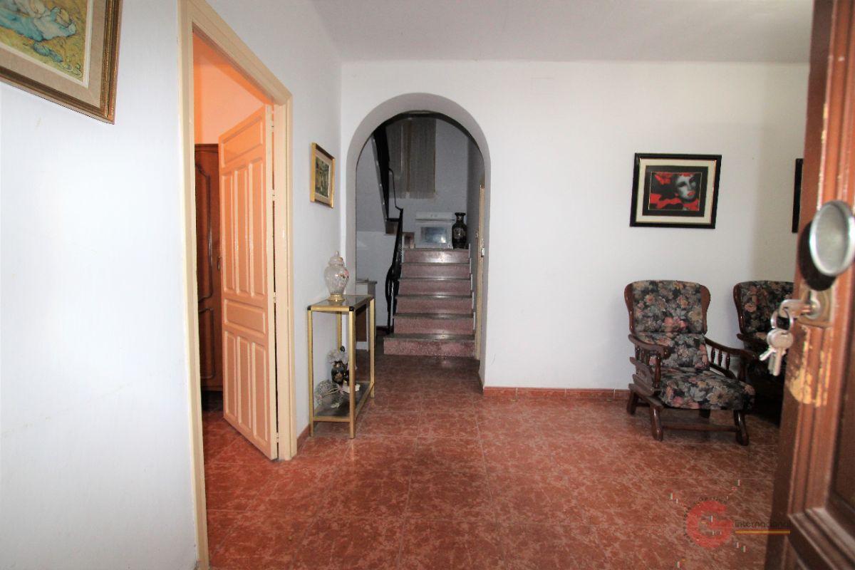 For sale of house in Vélez de Benaudalla