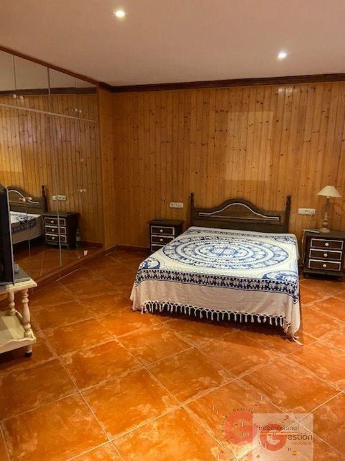 For sale of chalet in La Herradura