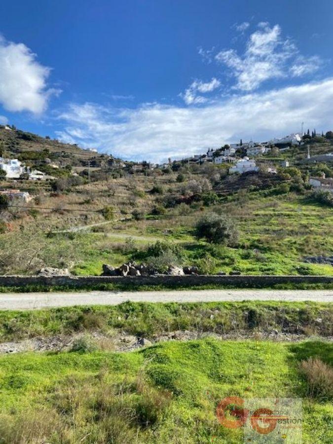 For sale of land in Almuñécar