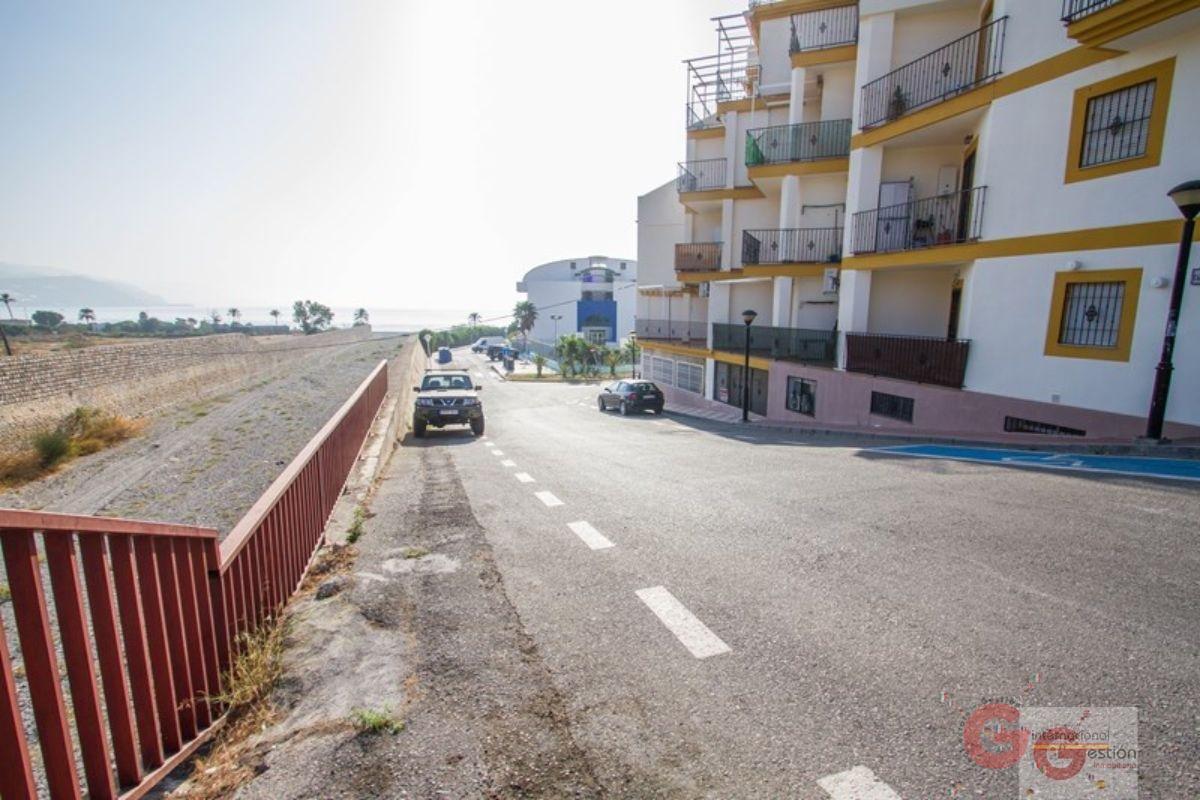 Venta de local comercial en Castell de Ferro