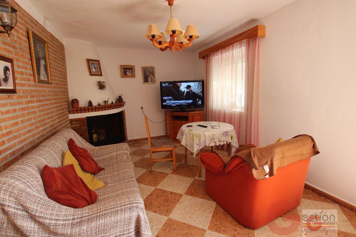 For sale of house in Salobreña