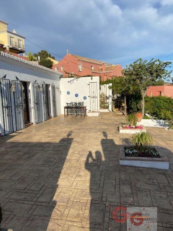 For sale of house in La Herradura