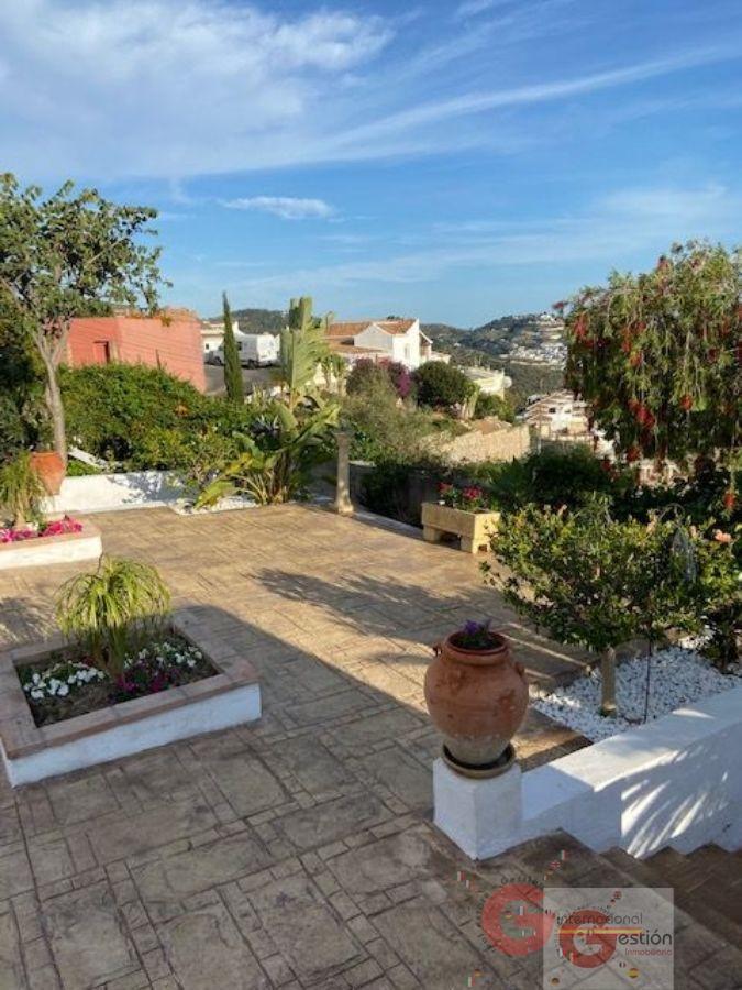 For sale of house in La Herradura