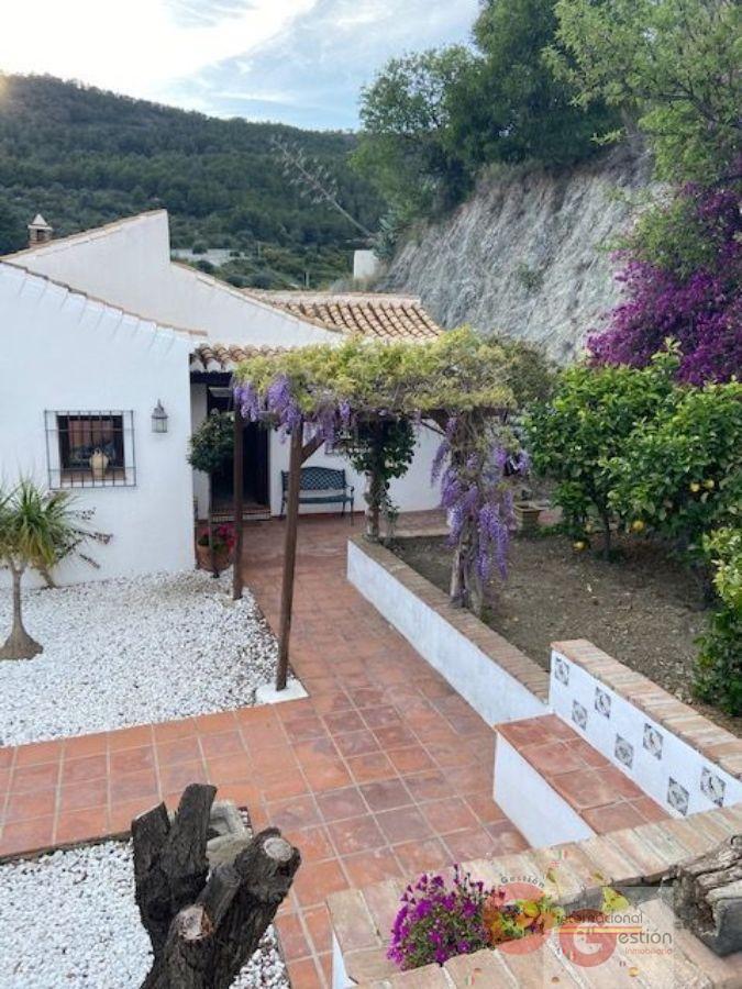 For sale of house in La Herradura