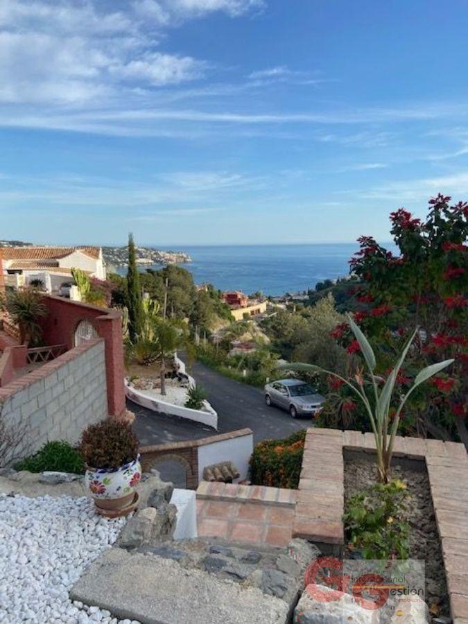 For sale of house in La Herradura