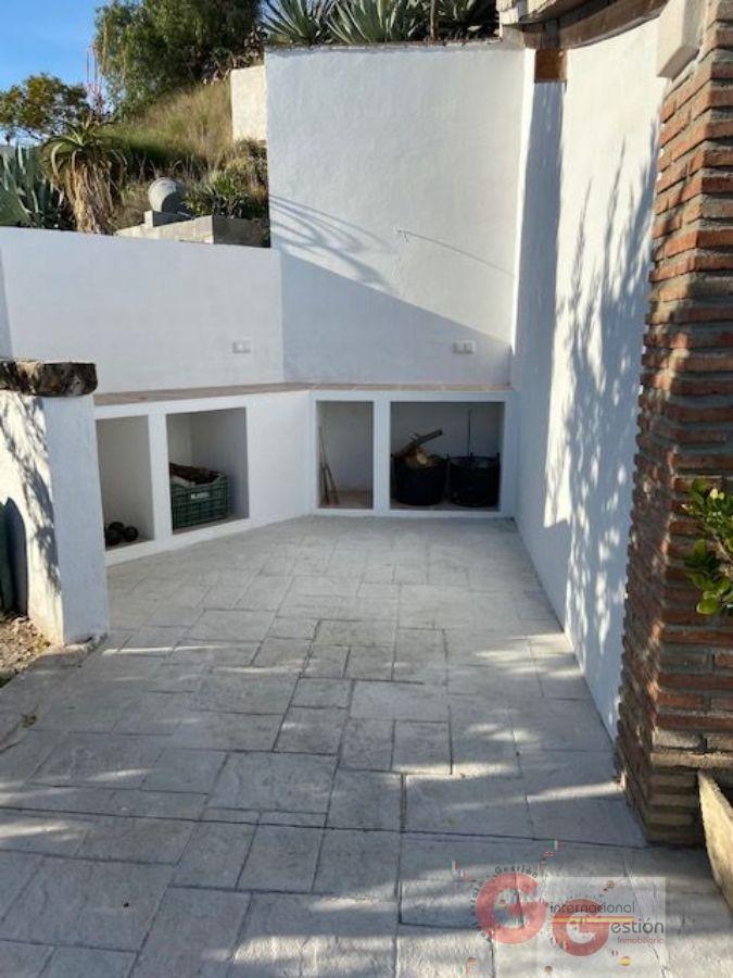 For sale of house in La Herradura