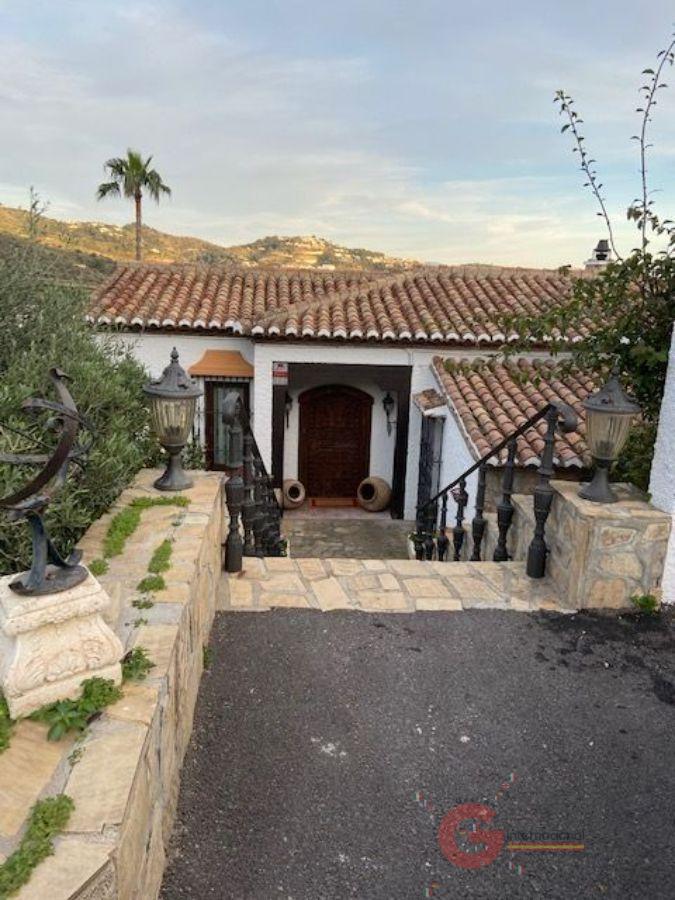 For sale of chalet in La Herradura