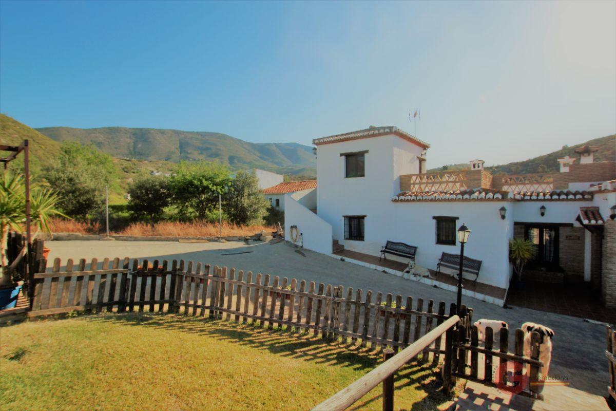 For sale of villa in Vélez de Benaudalla