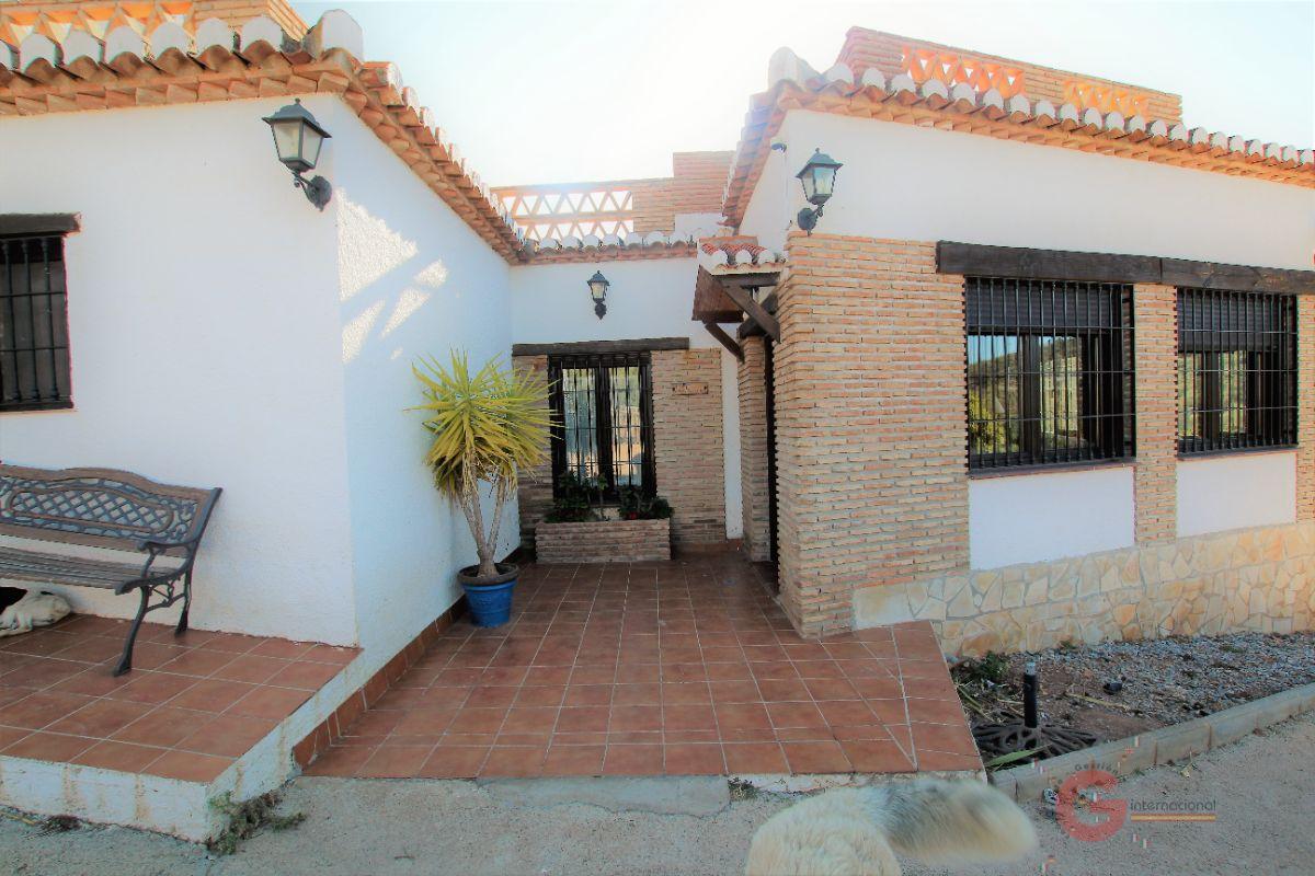 For sale of villa in Vélez de Benaudalla