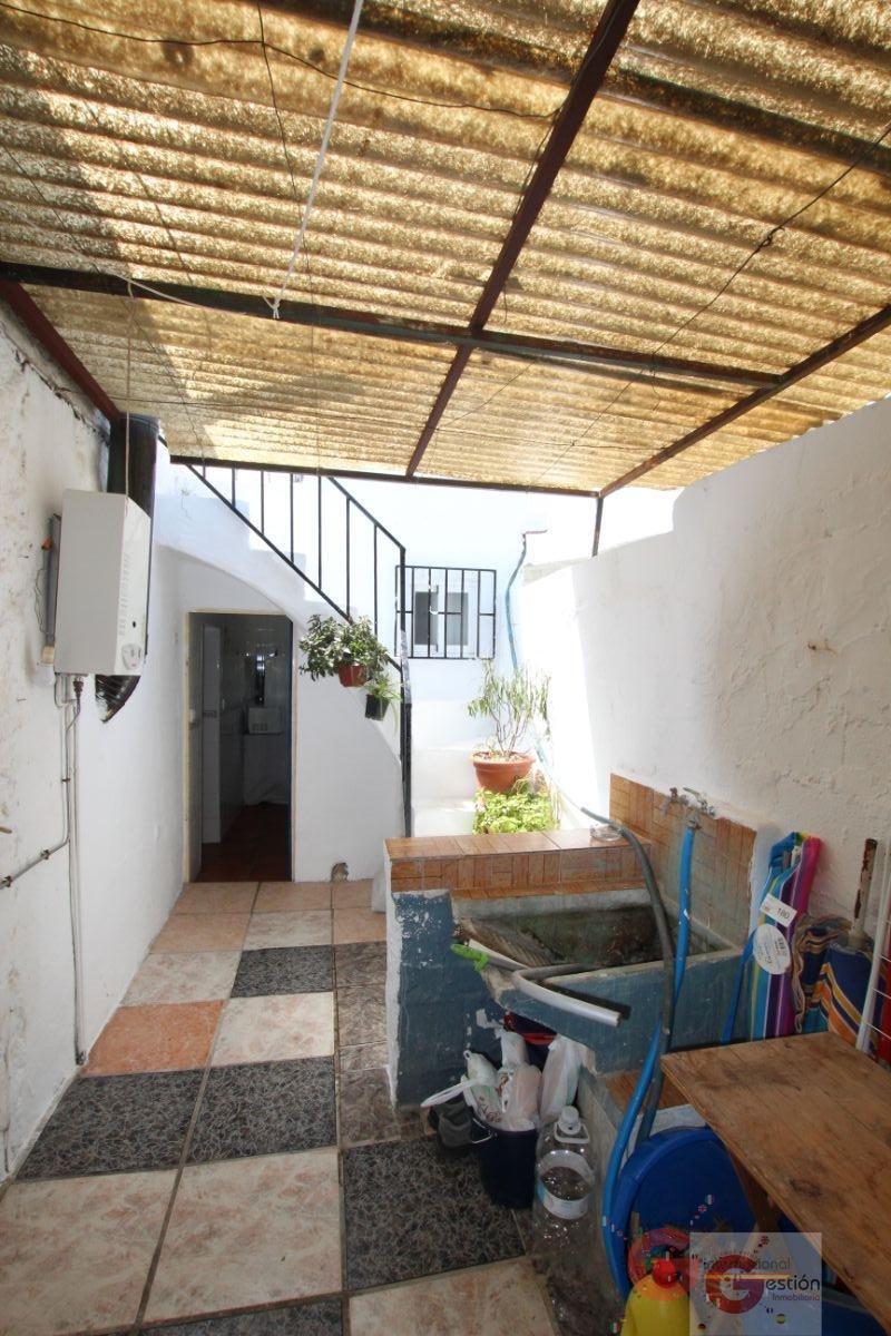 For sale of house in Lobres