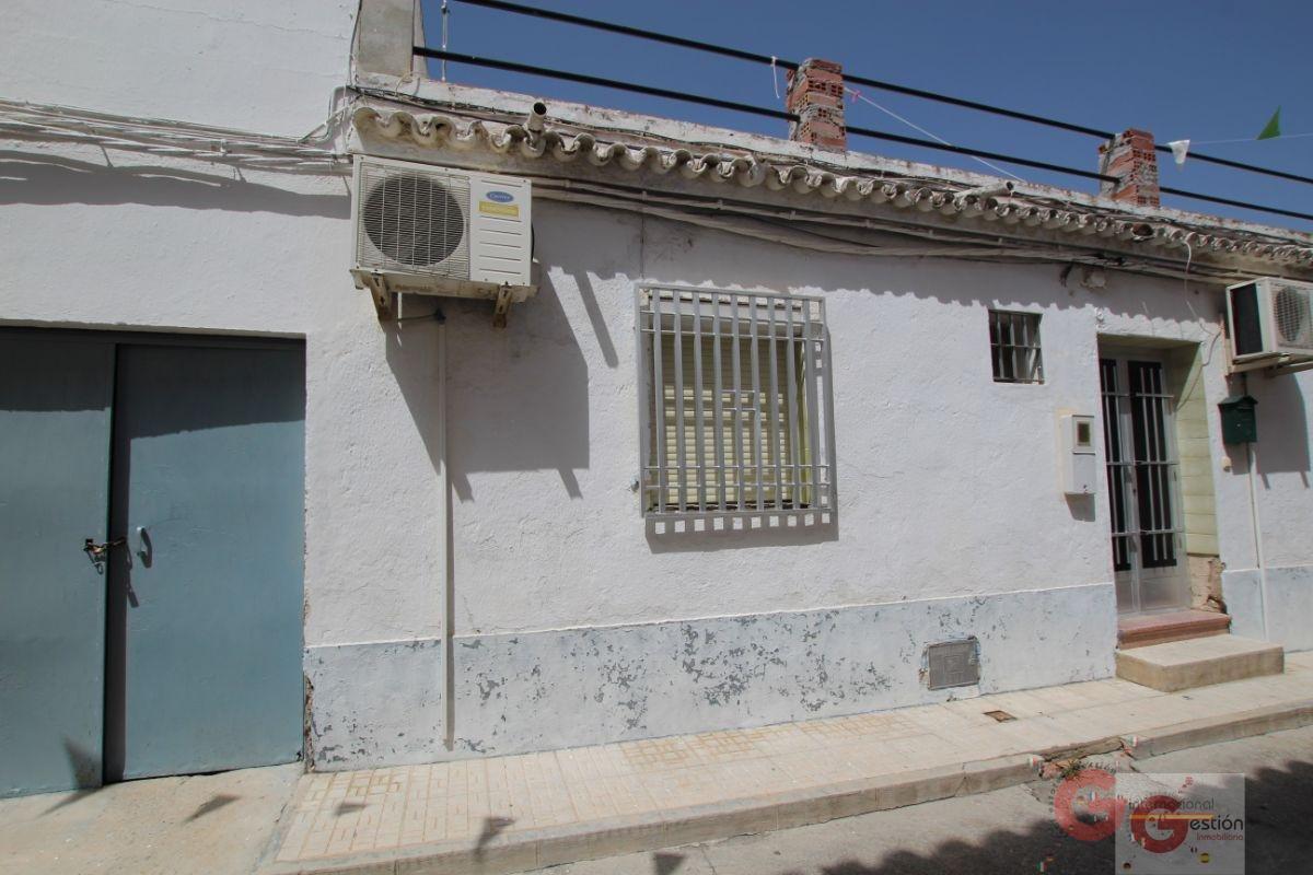 For sale of house in Lobres