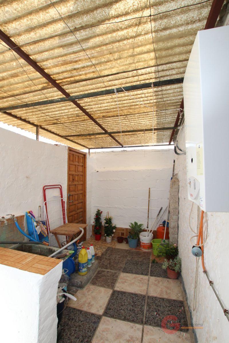 For sale of house in Lobres