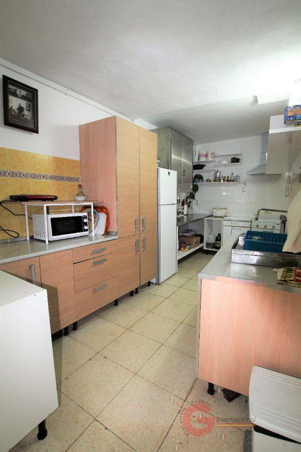 Venta de casa en Lanjarón