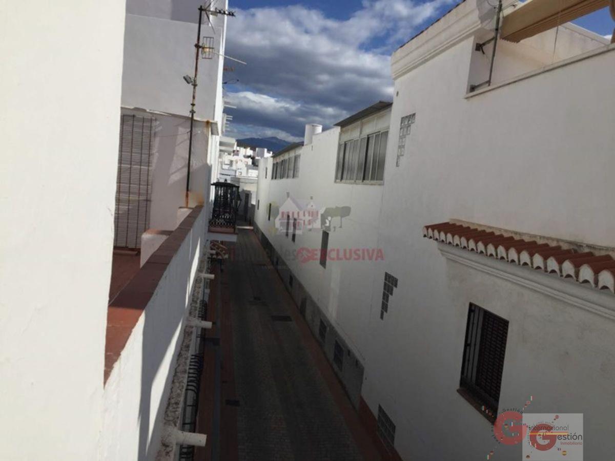 For sale of house in Salobreña