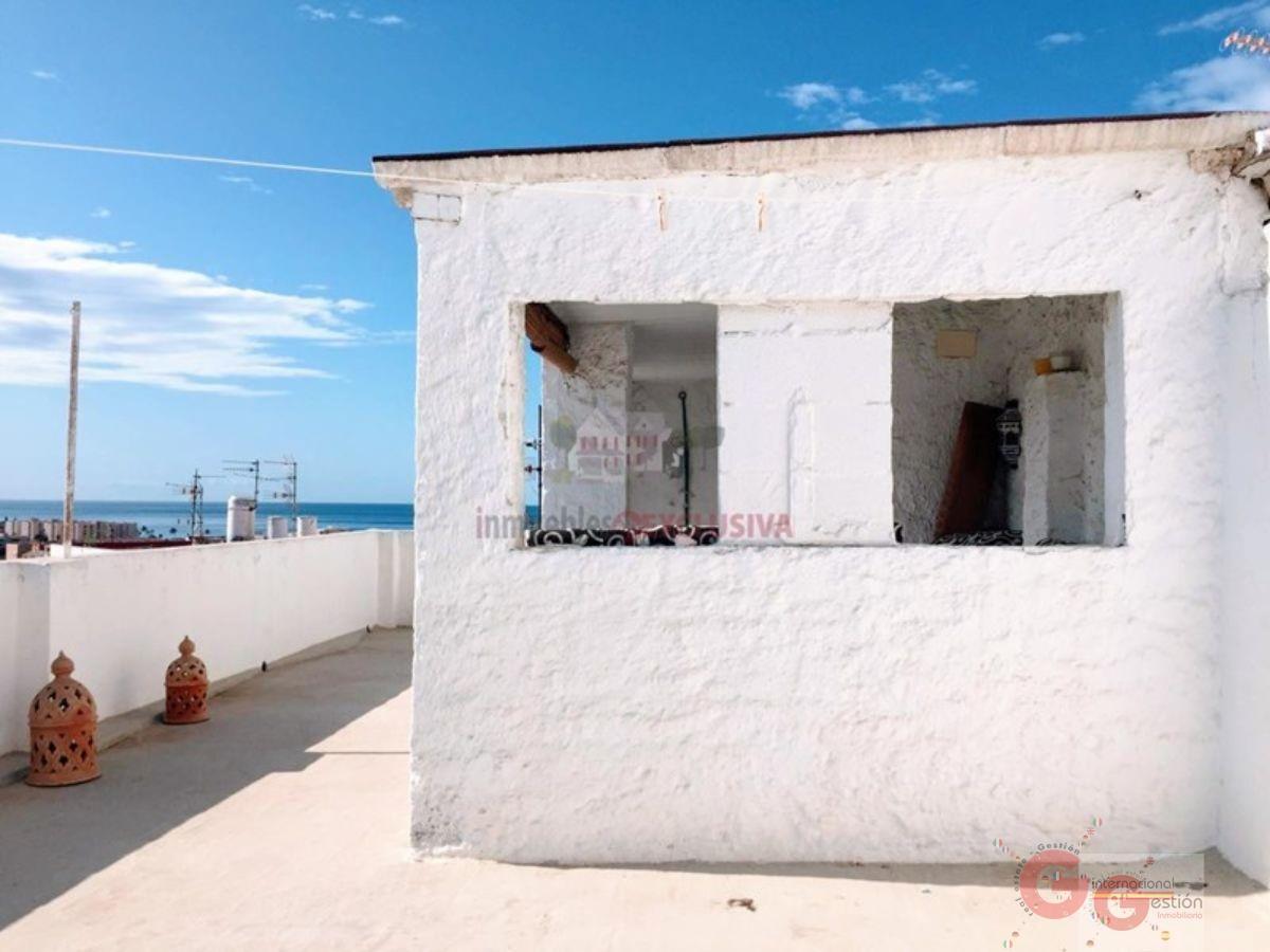 For sale of house in Salobreña