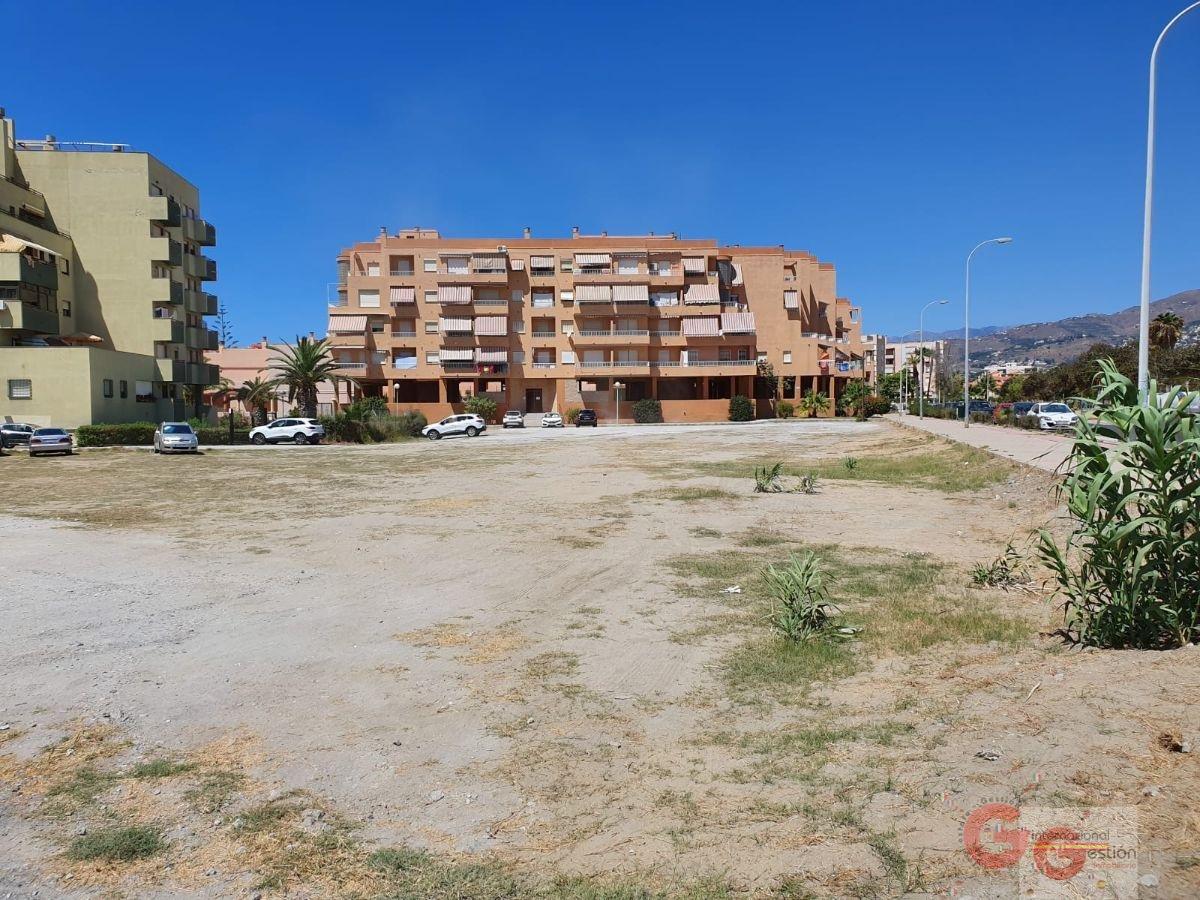 For sale of land in Salobreña