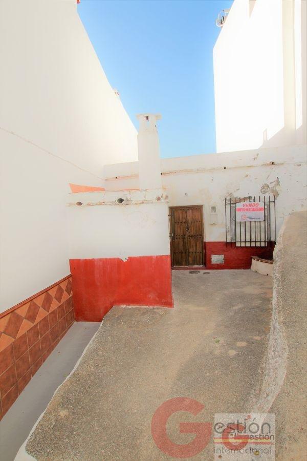 For sale of house in Vélez de Benaudalla