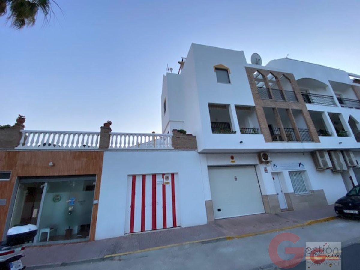 For sale of duplex in Almuñécar