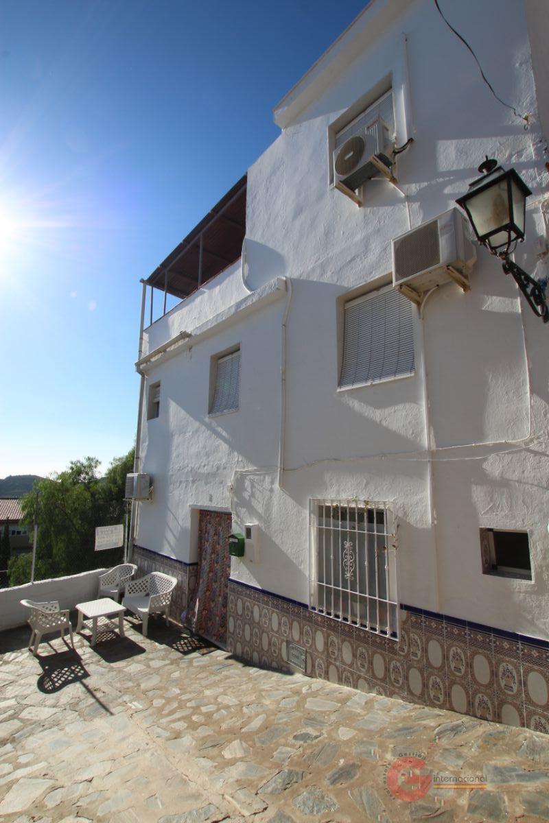 For sale of house in Molvízar