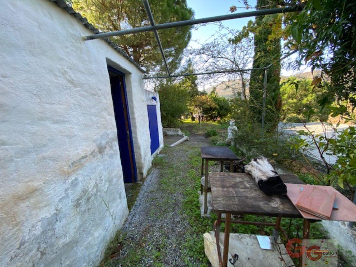 For sale of rural property in Almuñécar