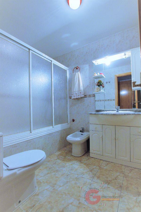 For sale of flat in Motril