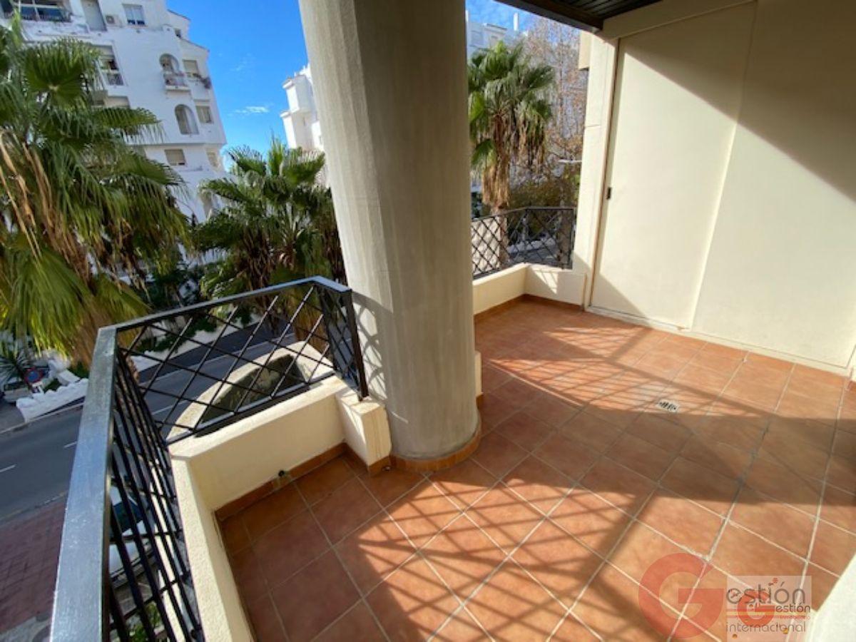 For sale of flat in Almuñécar