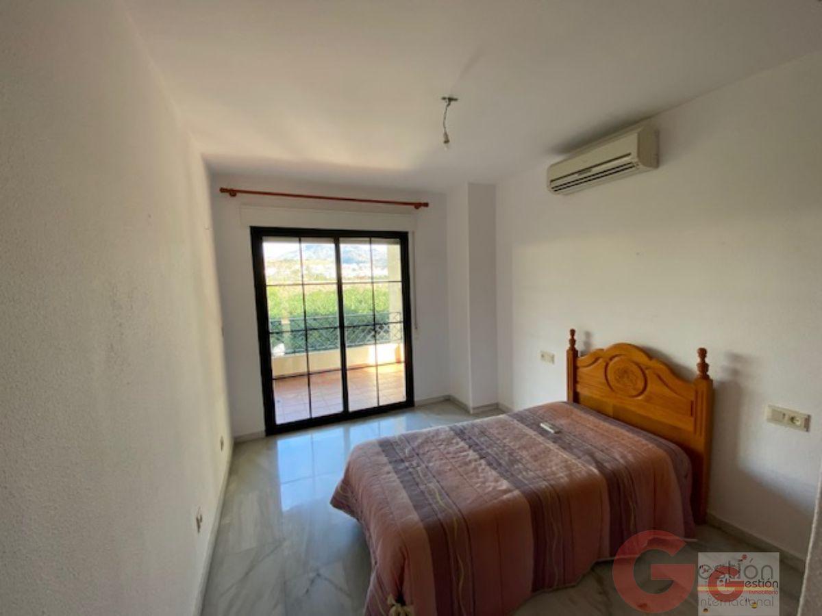 For sale of flat in Almuñécar