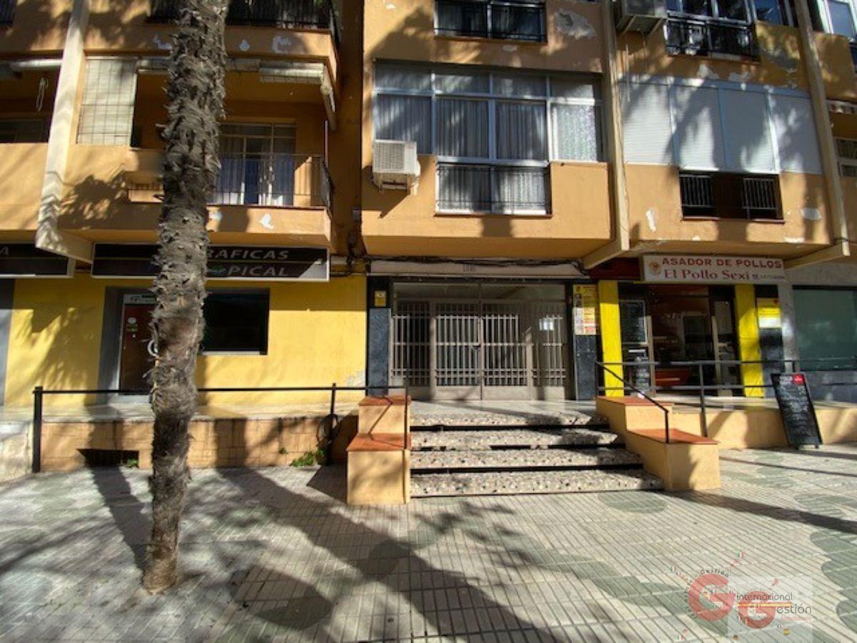 For sale of apartment in Almuñécar