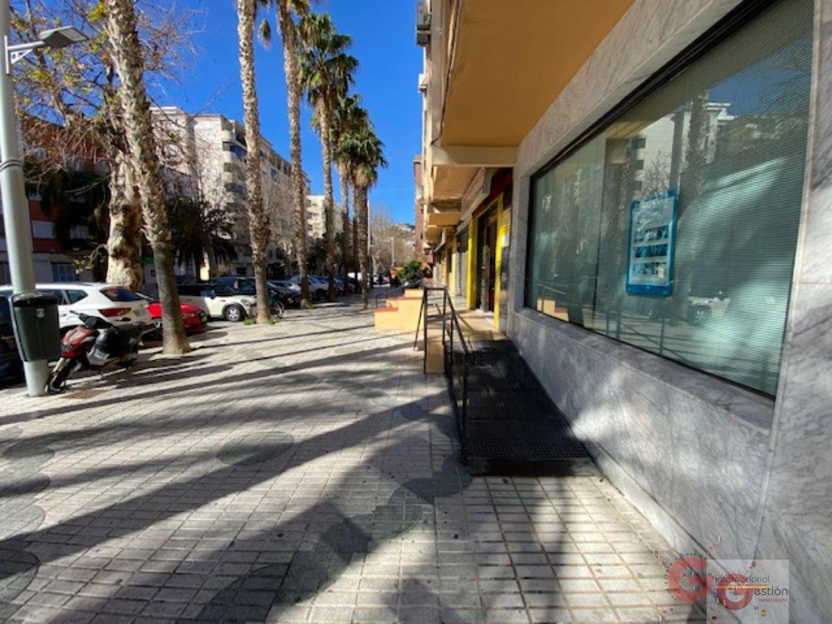 For sale of apartment in Almuñécar