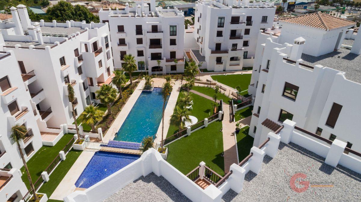 For sale of flat in Salobreña