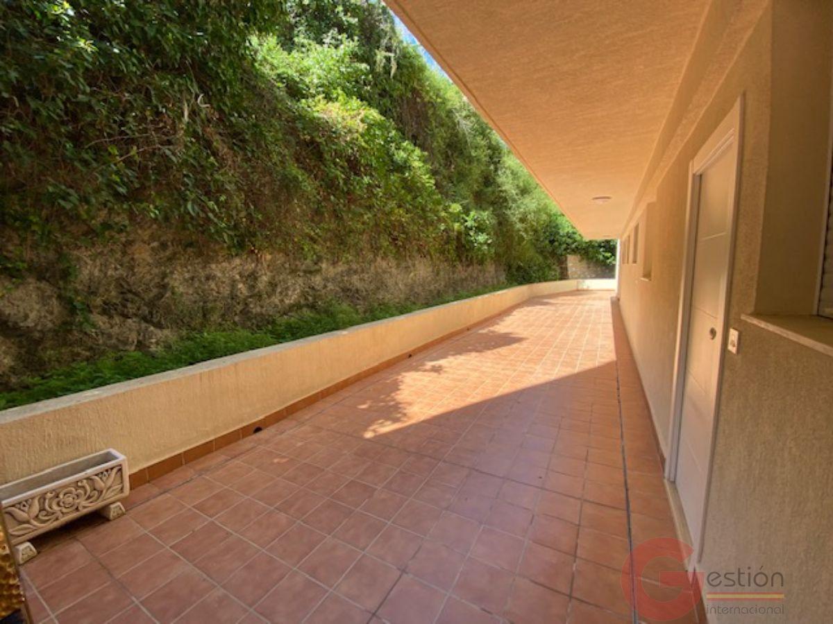 For sale of apartment in Almuñécar