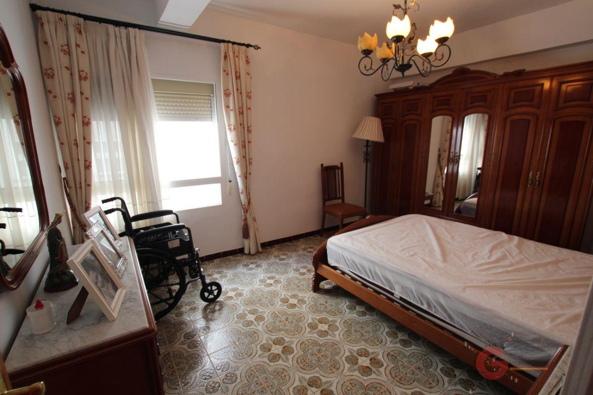 For sale of flat in Salobreña