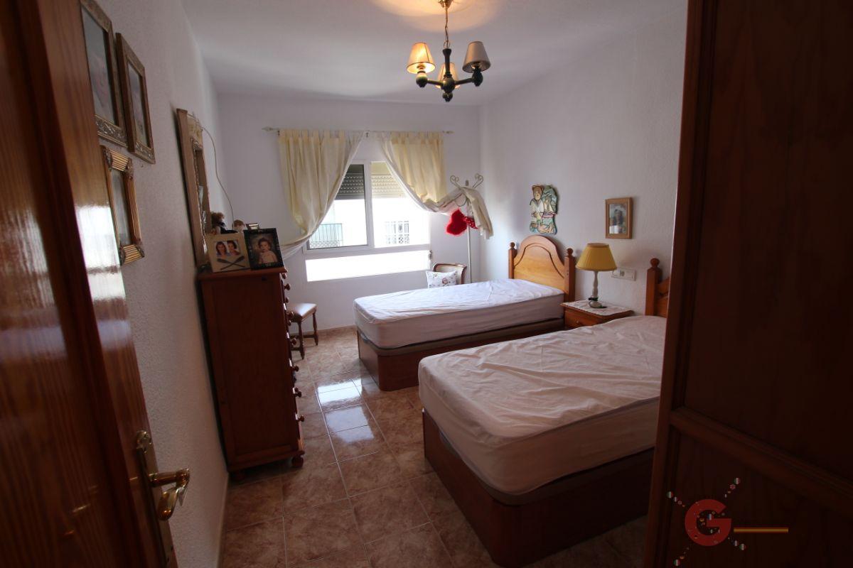 For sale of flat in Salobreña