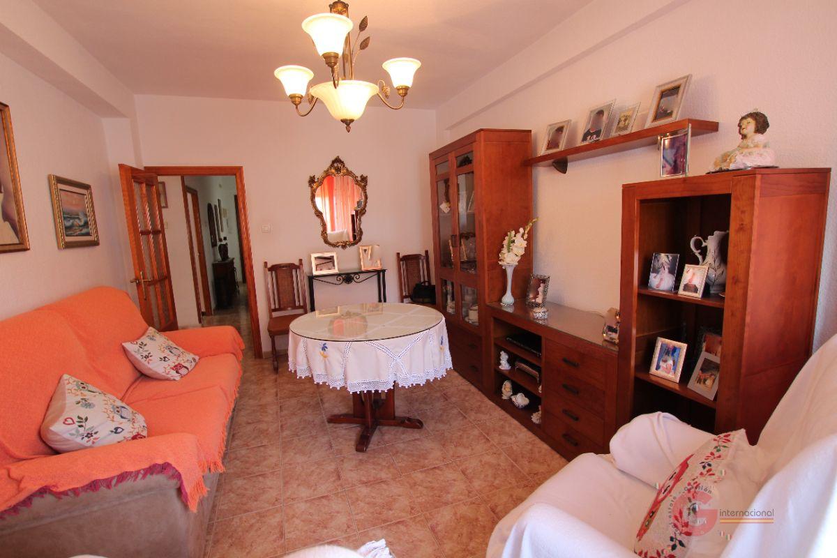 For sale of flat in Salobreña