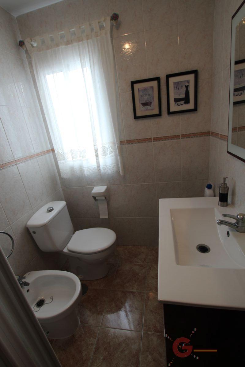 For sale of flat in Salobreña