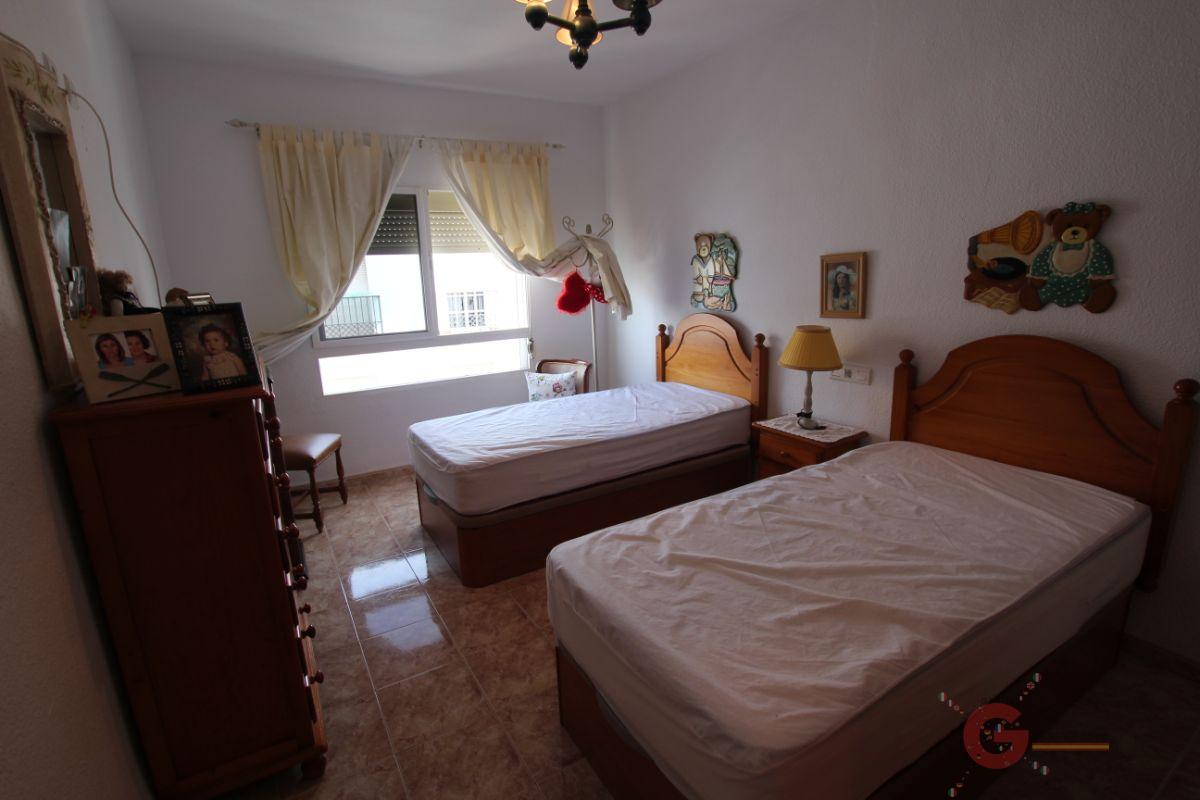 For sale of flat in Salobreña