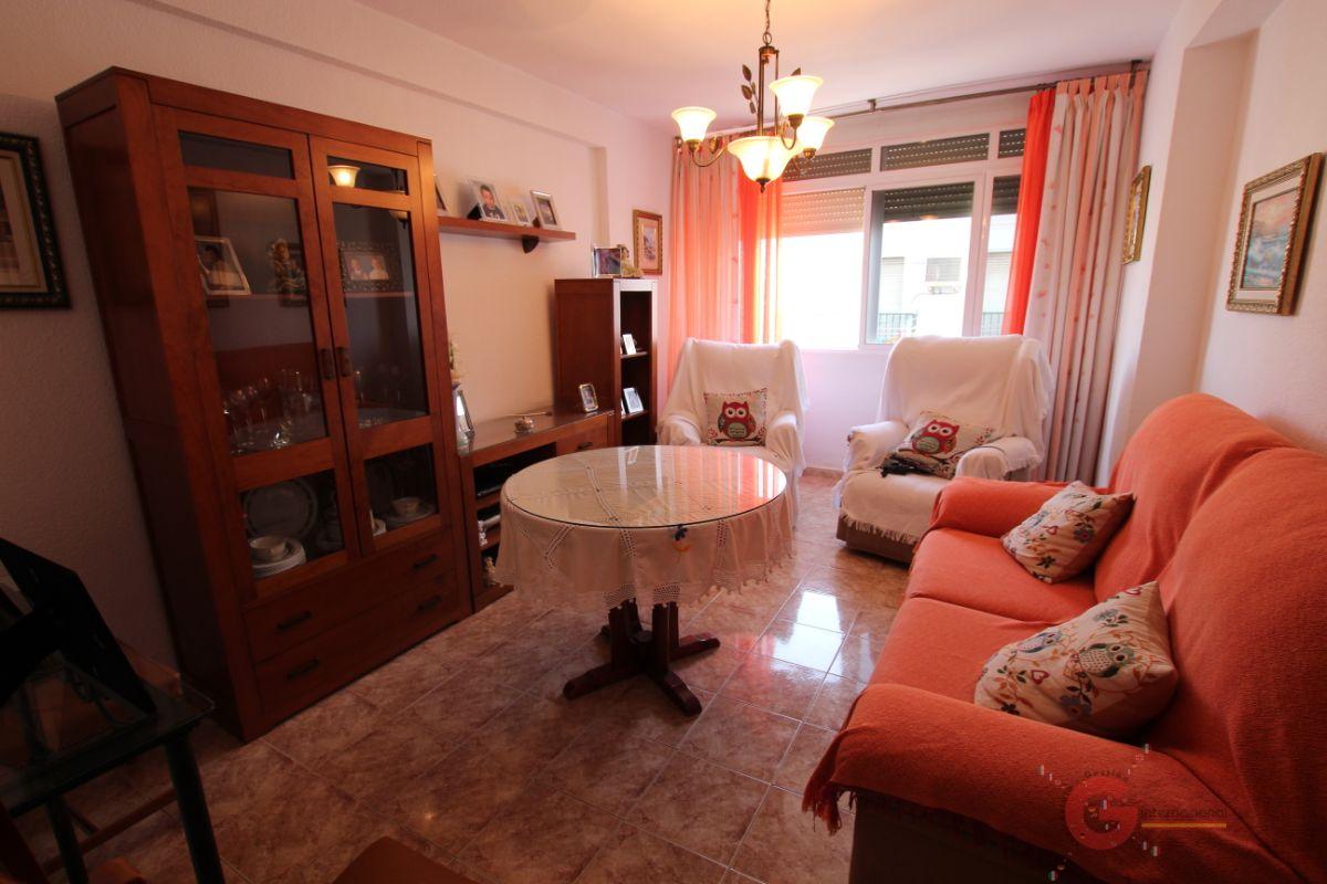 For sale of flat in Salobreña