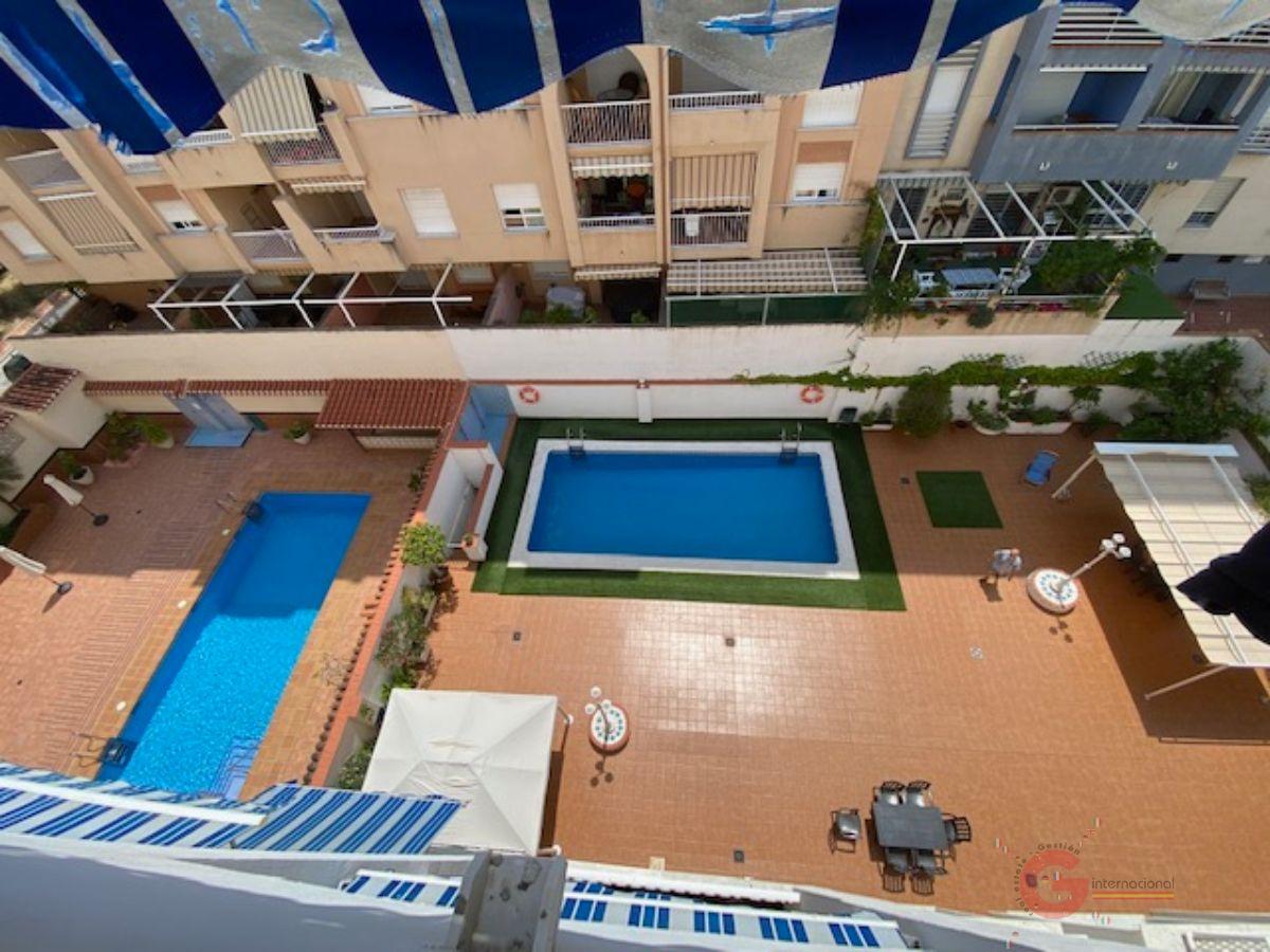 For sale of flat in Almuñécar