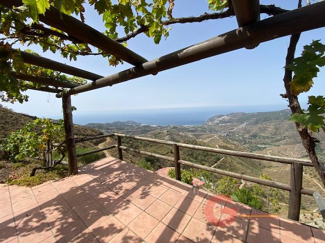 For sale of rural property in La Herradura