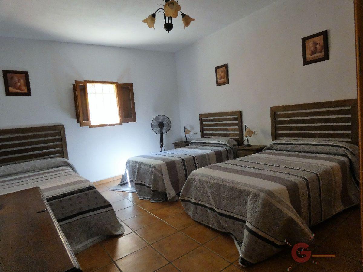 Venta de chalet en Torrenueva