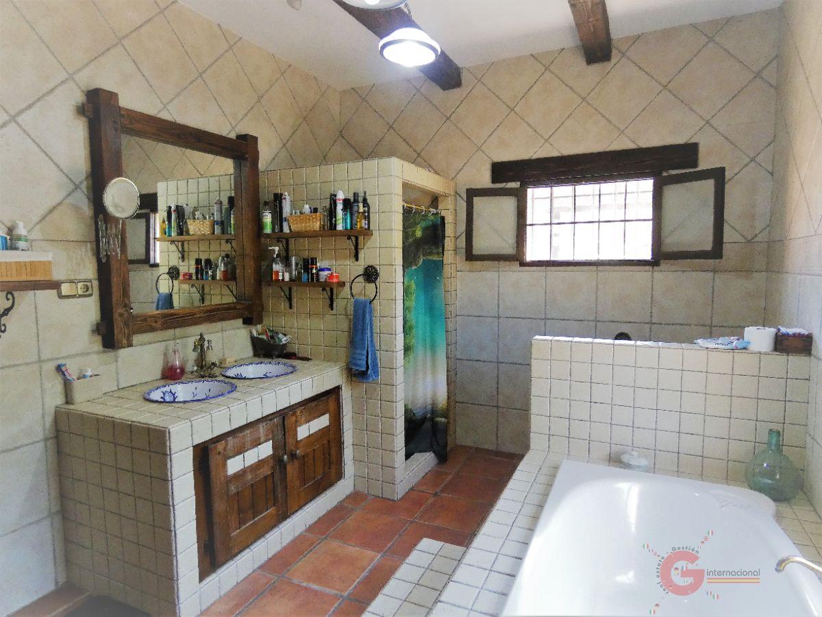 Venta de chalet en Torrenueva