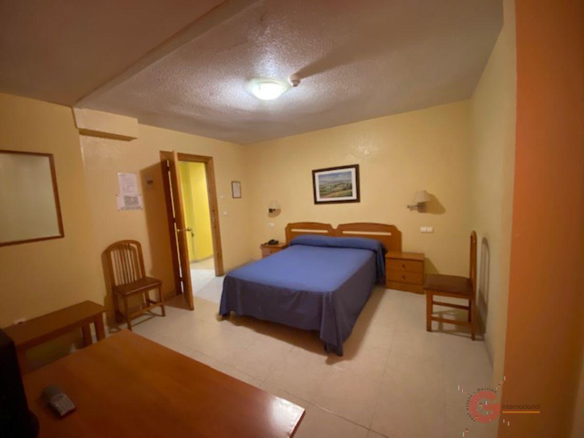 Venta de hotel en Almuñécar