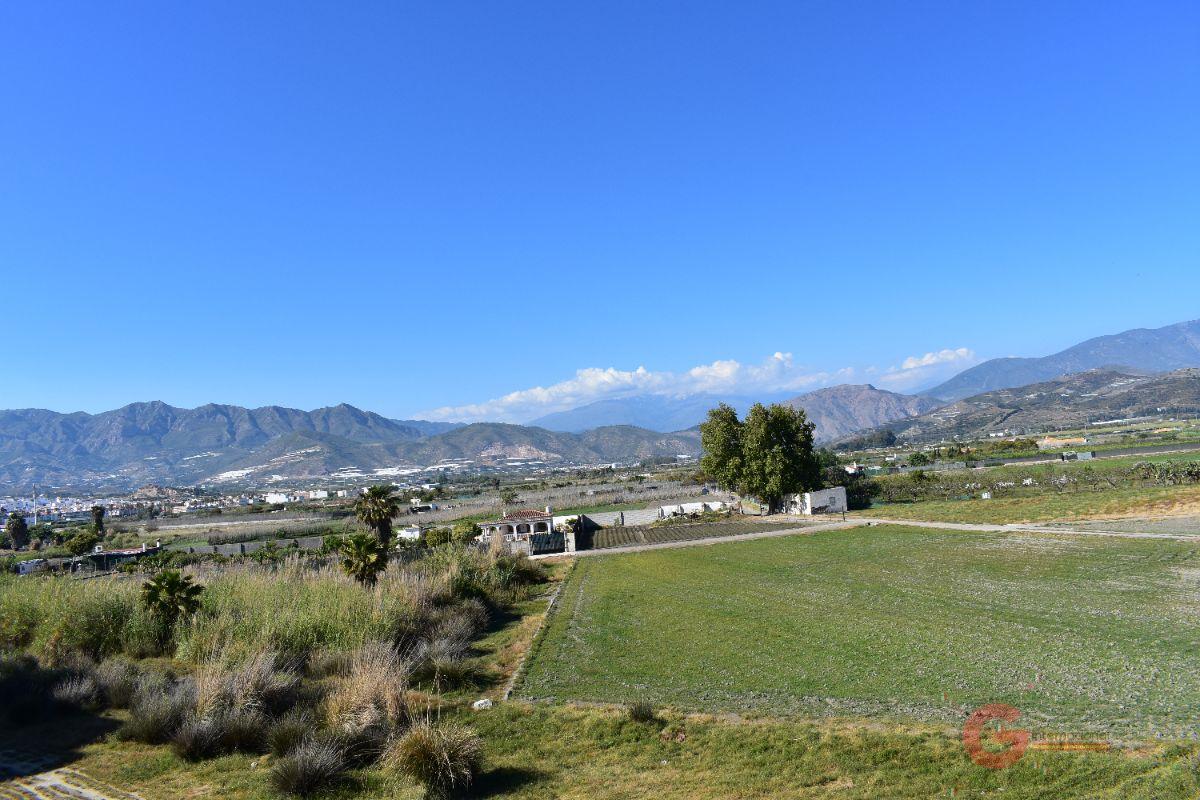 For sale of new build in Salobreña