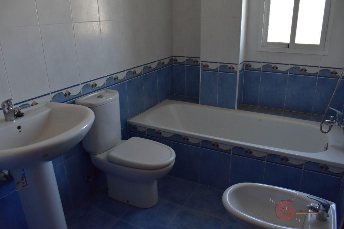 For sale of new build in Salobreña