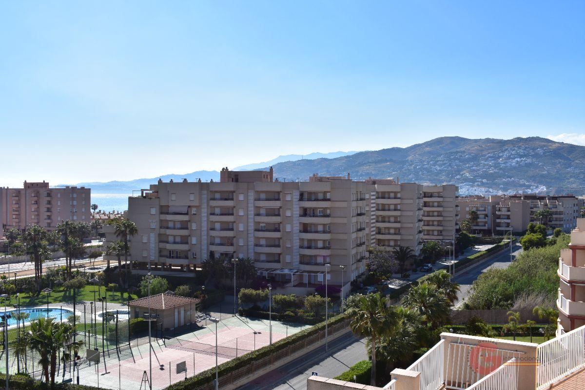 For sale of new build in Salobreña