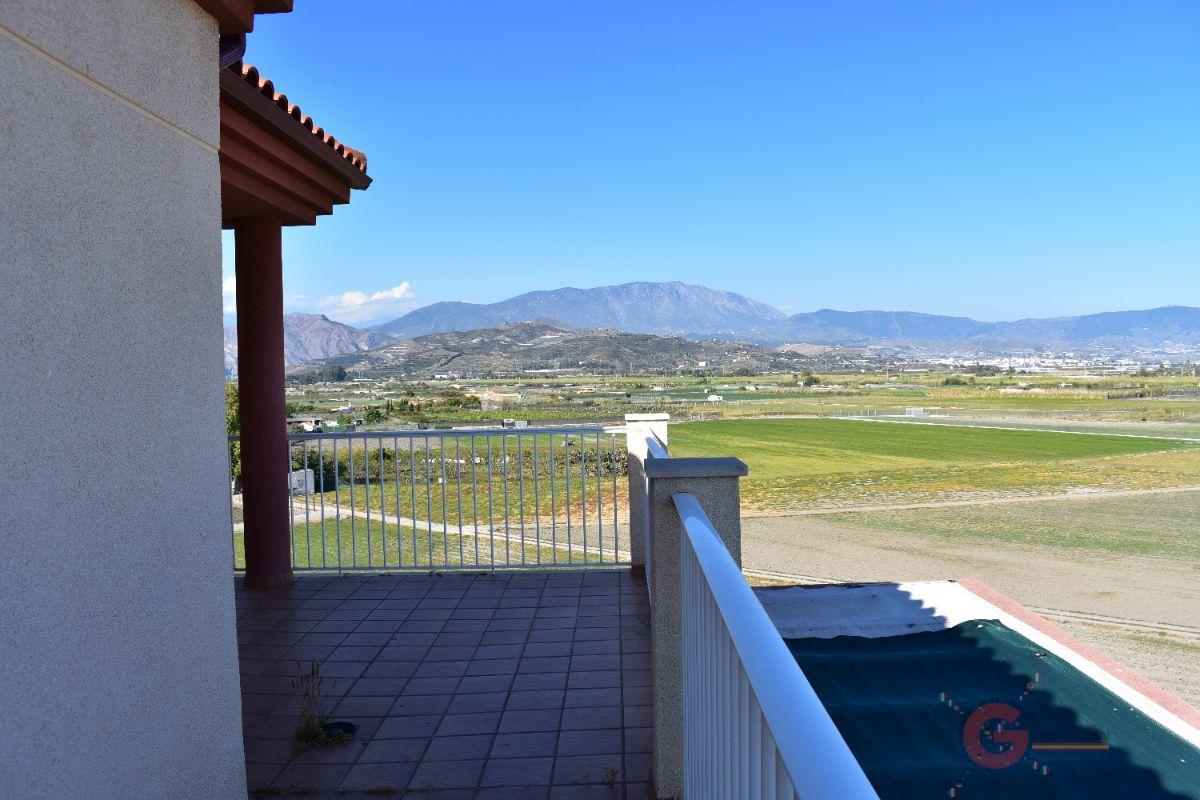 For sale of new build in Salobreña