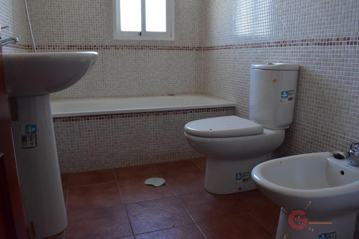 For sale of new build in Salobreña