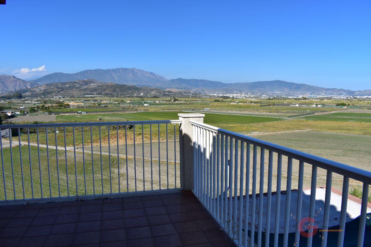For sale of new build in Salobreña