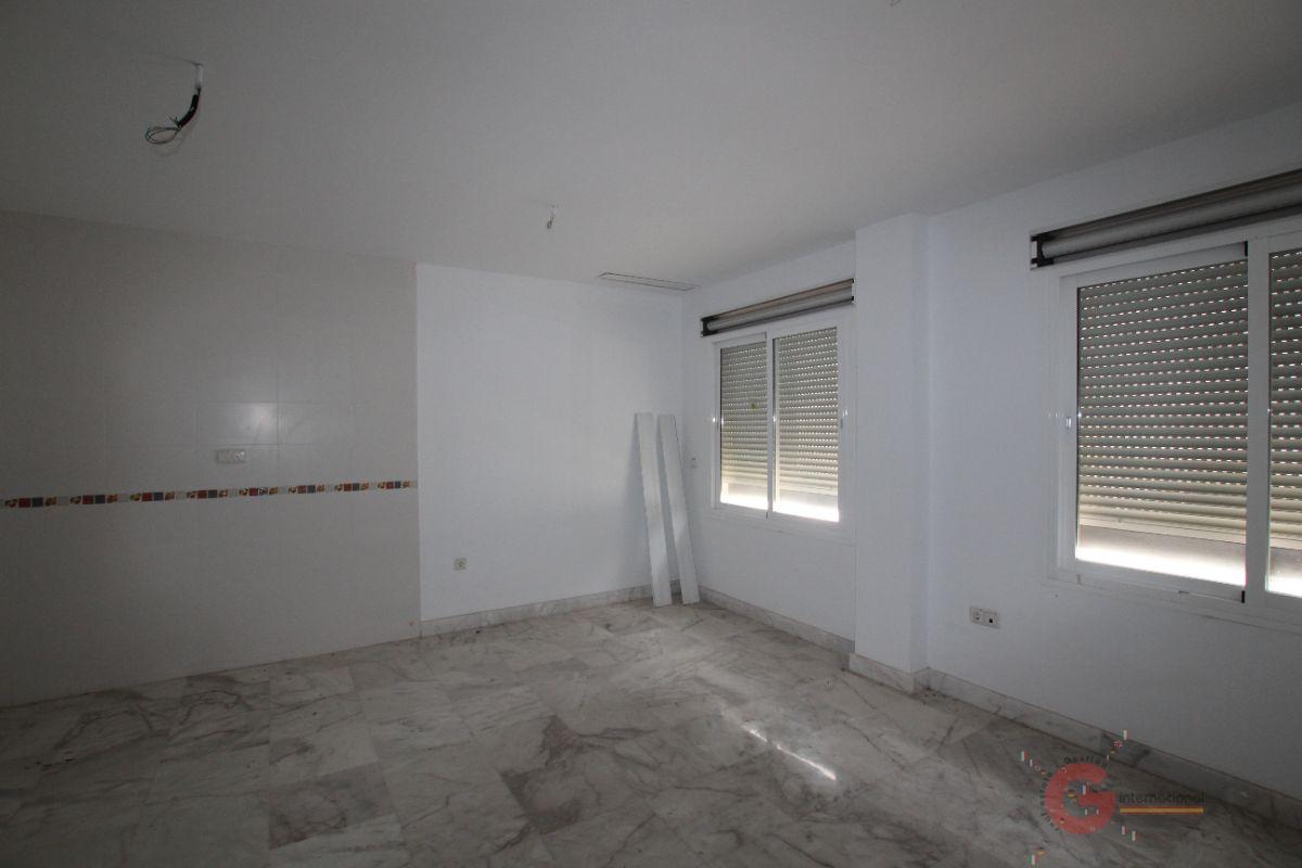 For sale of flat in Salobreña